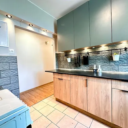 Niepodleglosci 683 & Parking Apartman Sopot